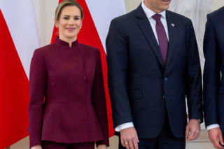 Marta Nawrocka wyprzedza trendy