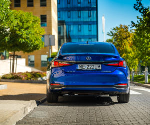 Lexus ES300h F Sport