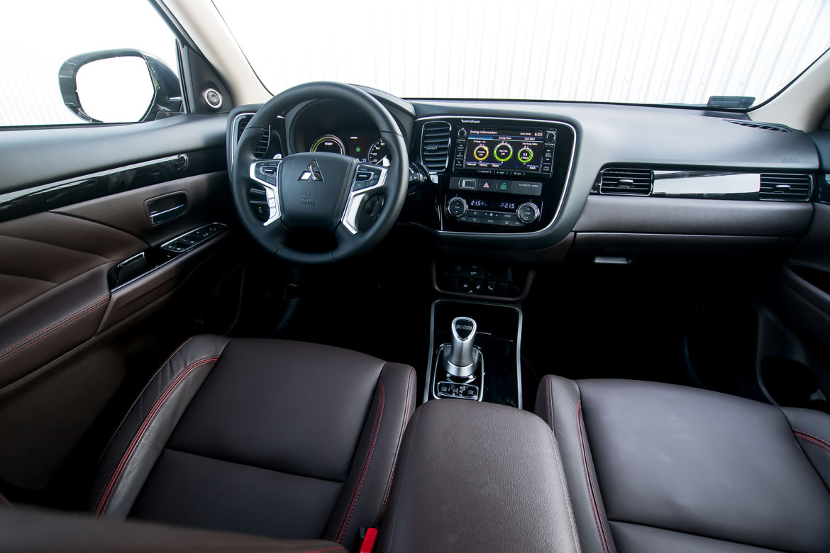 Mitsubishi Outlander PHEV Instyle NAVI+