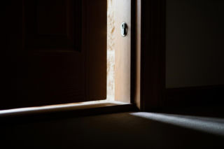 Nalot Policji w Gdańsku. Co znaleziono w mieszkaniu 25-latki?