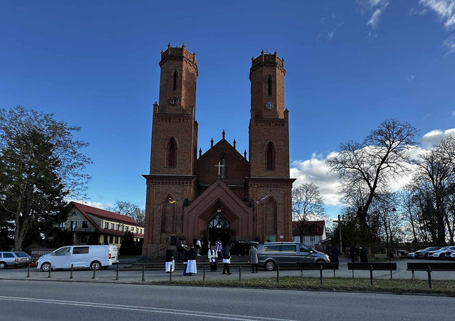 Pogrzeb 16-letniej Kingi. Razem z koleżanką zginęła w tragicznym wypadku