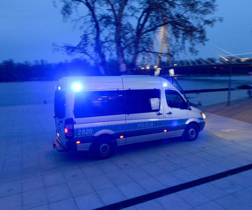 Makabra w centrum Warszawy. Przy moście leżały zwłoki. Zobaczył je rowerzysta