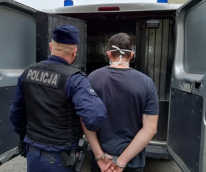 Fałszywi policjanci z Warszawy wpadli w Kutnie
