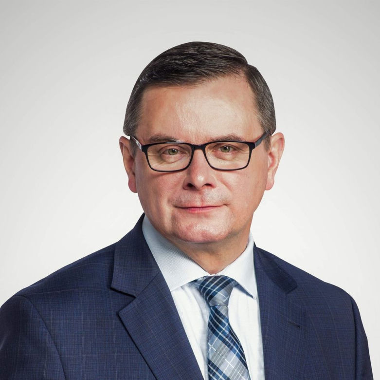 Ci politycy pokonali koronawirusa