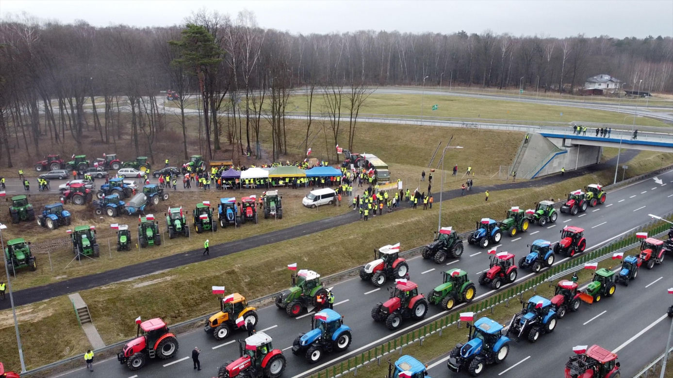 Protest rolników 20 lutego w okolicach Kraśnika. Tak blokują S19