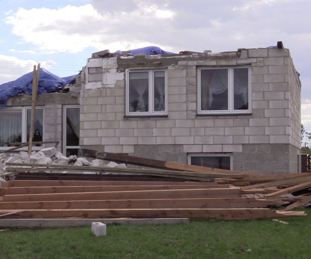 Stracili dach nad głową. Na oszacowanie strat muszą czekać tydzień! [WIDEO]