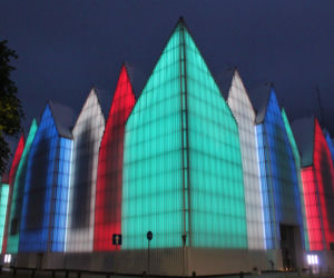 Pokaz iluminacji Filharmonii w Szczecinie z okazji Święta Muzyki