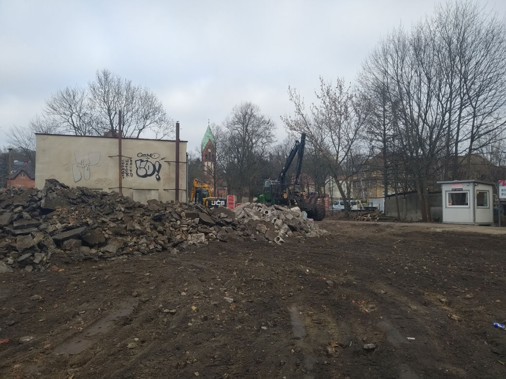 Ruszyła budowa CEZIB-u przy Warszawskiej. Zajrzeliśmy na plac budowy. 
