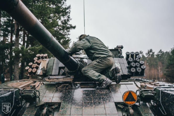 "Zawiszacy" za sterami legendy. Nowi kierowcy czołgów PT-91 w 15. Brygadzie