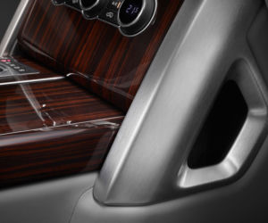 Range Rover SVAutobiography