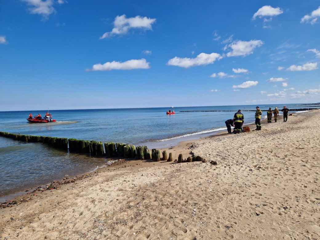 Akcja poszukiwawcza na plaży w Kołobrzegu