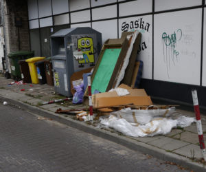 Śmieci zalewają Pragę. Podrzucają śmieci na potęgę!