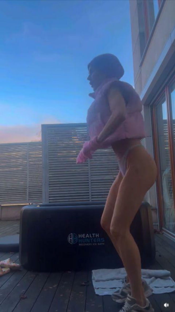 Doda morsuje na tarasie