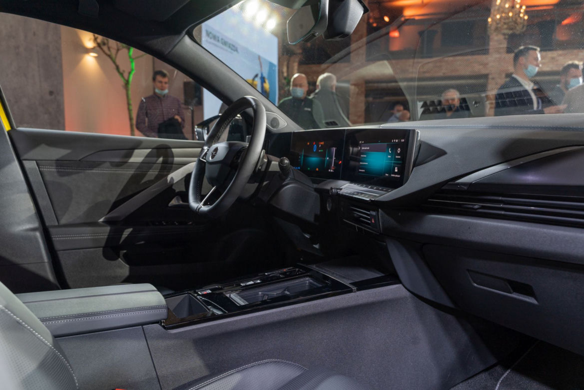 Nowy Opel Astra (2022)