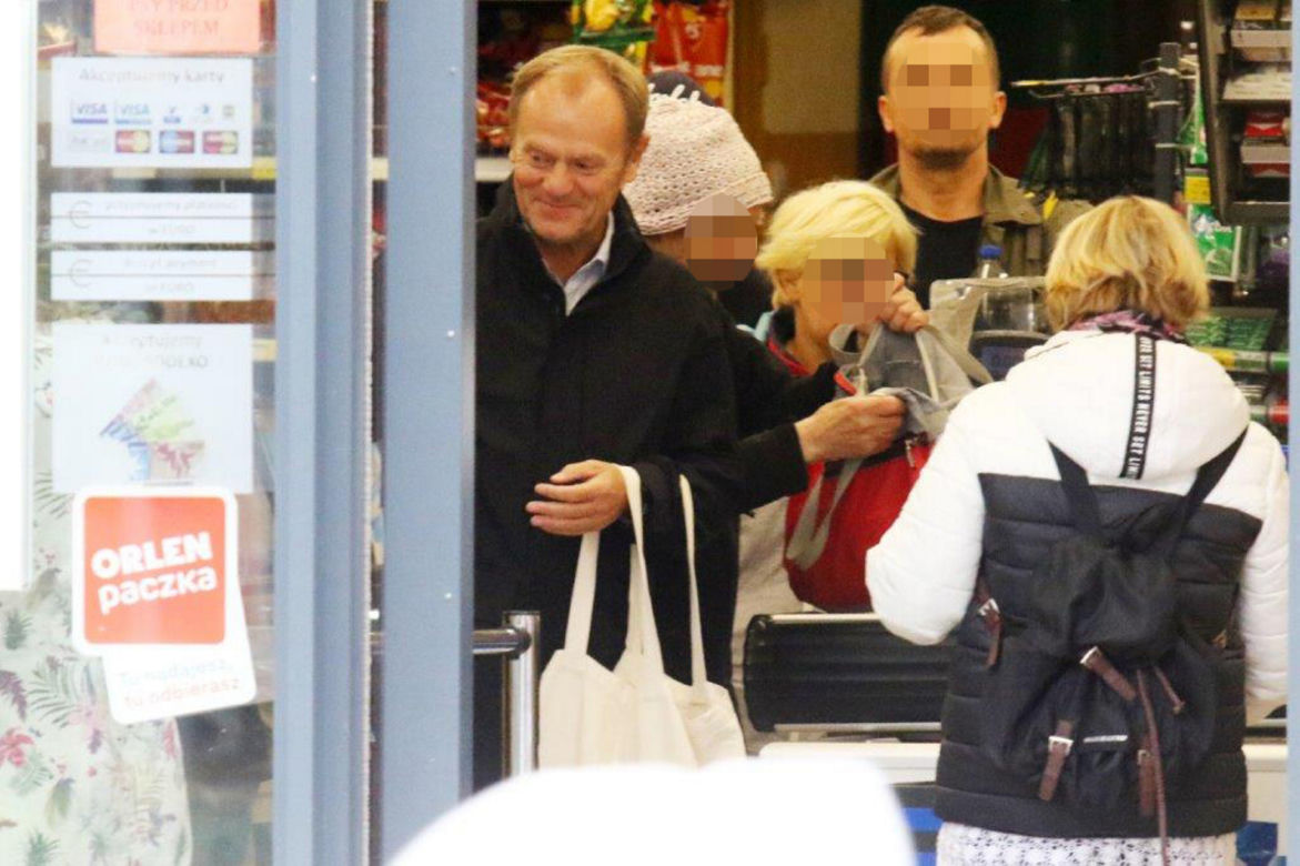 Donald Tusk udał się do sklepu. Natychmiastowa reakcja ludzi