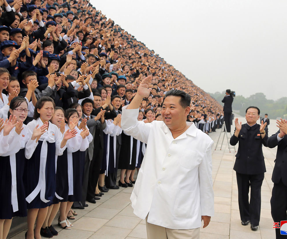 Tak wygląda teraz Kim Dzong Un! Schudł o połowę, szokujące zdjęcie