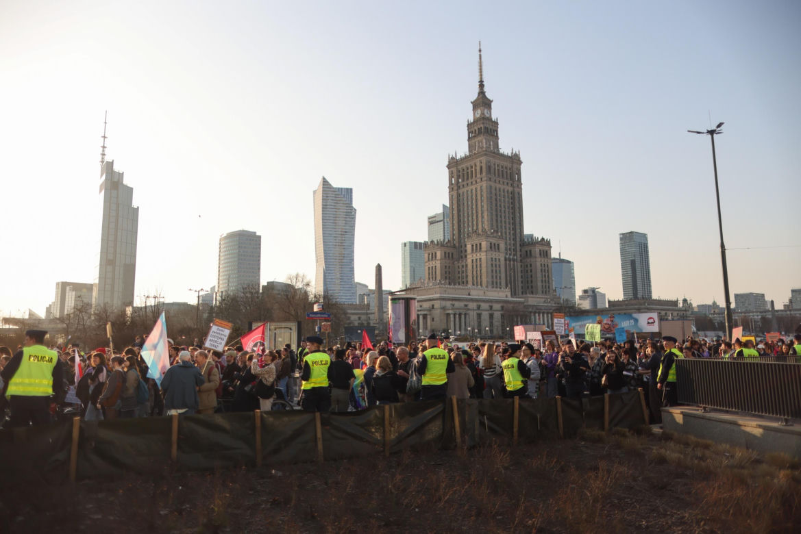 "Wspólny gniew, wspólna radość, moc siostrzeństwa!" Za nami 26. Manifa Warszawska 