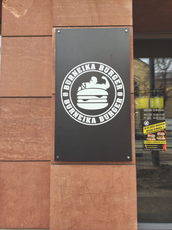 Katowice: Hardkorowy koksu otwiera "Burneika burger" i ma nie być lipy 