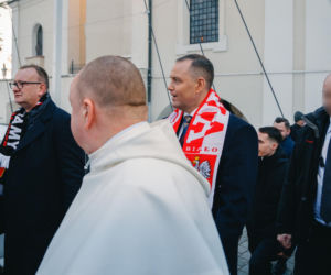 Karol Nawrocki wziął udział w Patriotycznej Pielgrzymce Kibiców na Jasnej Górze