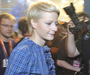 Tak Małgorzata Kożuchowska wyglądała na początku kariery. Jedna fryzura zrobiła z niej ikonę mody