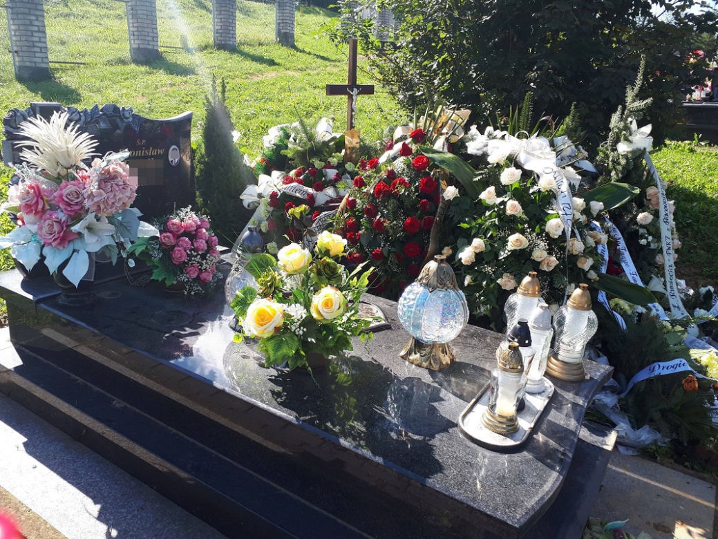 Podkarpackie. Ryszarda zabił prąd podczas wypompowywania wody z fundamentów [ZDJĘCIA]