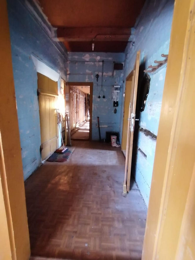 Remont chyży łemkowskiej w Hańczowej