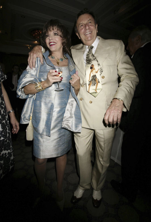90-letnia Joan Collins pokazała trochę ciała. Tak dziś wygląda Alexis z "Dynastii". Przeżyjesz szok!