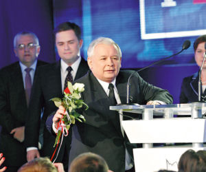 Tusk triumfuje, Kaczyński ma nadzieję, Napieralski się pakuje