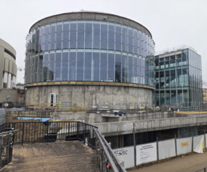 Duże opóźnienie rozbudowy Opery Nova. IV krąg wciąż w budowie