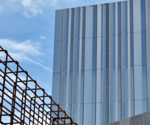 Budowa Muzeum Pamięci Sybiru w Białymstoku na półmetku