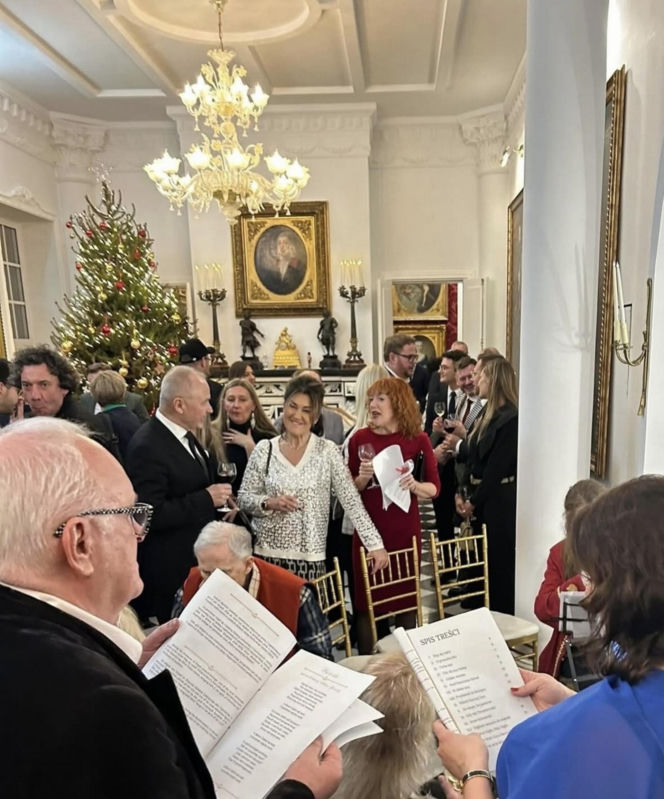 Kożuchowska, Karolak i Ogórek na salonach u księcia. Ciekawy dobór strojów