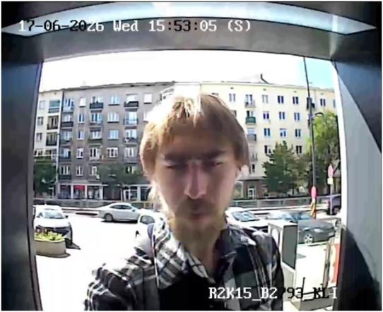 Czy znasz tego mężczyznę? Oszust poszukiwany przez policjantów! 