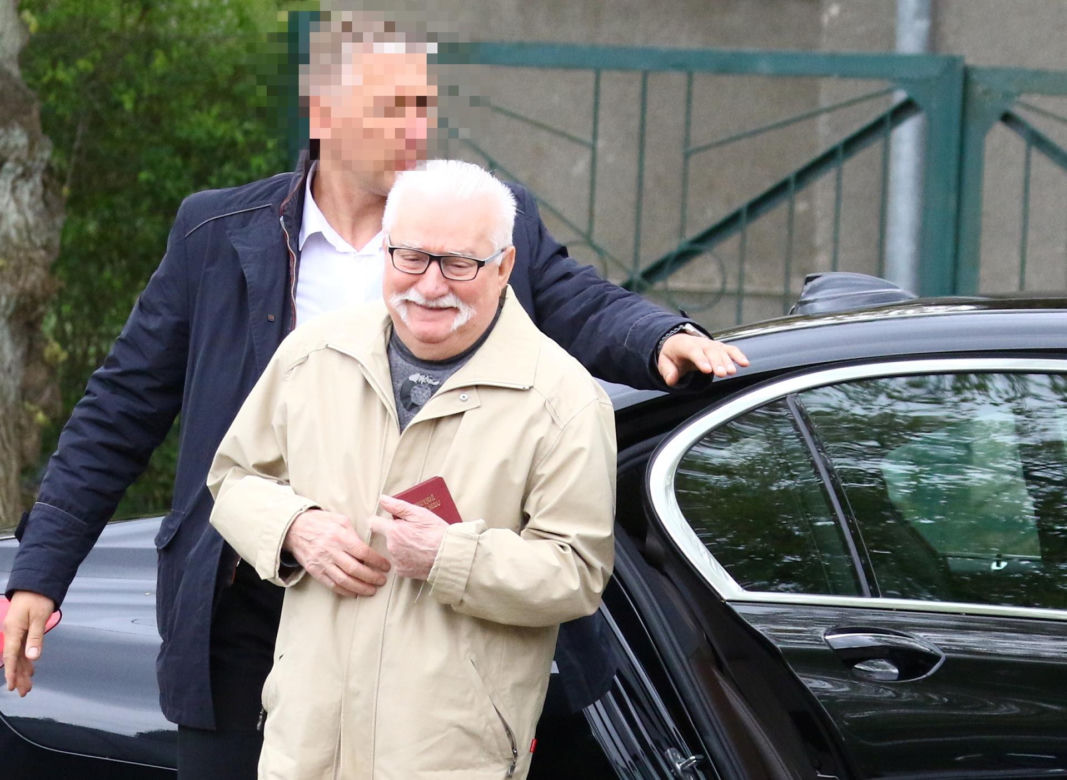 Lech Wałęsa na niedzielnej mszy