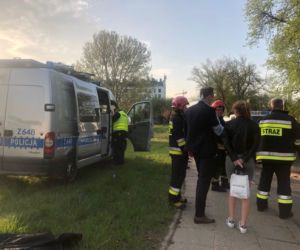 Wypadek przy Obozowej. Dwóch strażników miejskich w szpitalu
