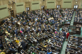 Morawiecki do Mentzena: Nie rób  kurtyzany z logiki