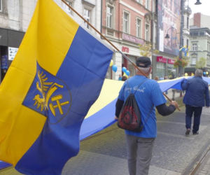 Obrazki z marszu górnośląskich autonomistów