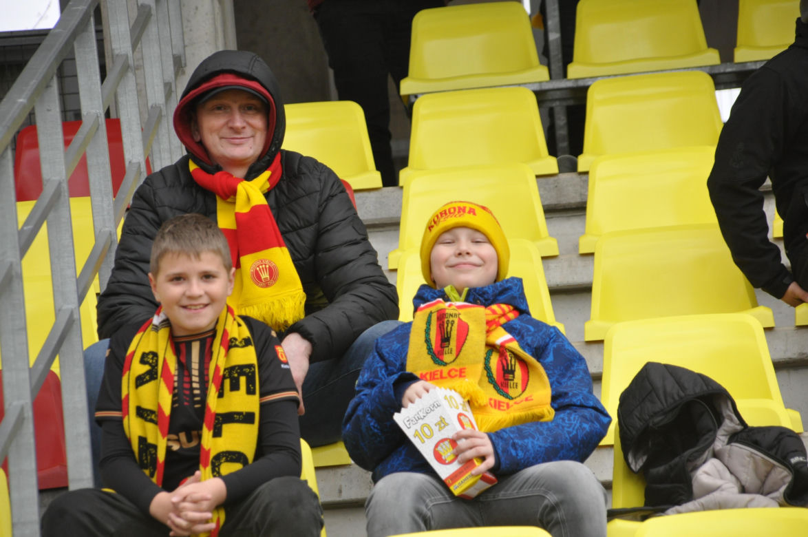 Korona Kielce - Pogoń Szczecin. Zobacz zdjęcia z trybun Suzuki Areny