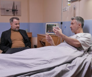 Pierwsza miłość, odcinek 3392: Artur (Łukasz Płoszajski), Bartek (Rafał Kwietniewski)