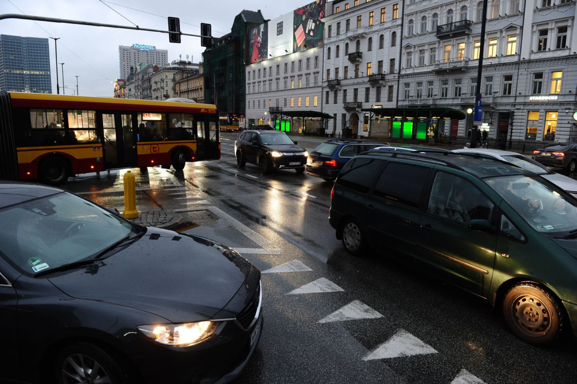  Drogowy paraliż w Warszawie. Miasto stanęło 