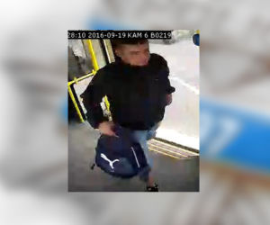 Ten mężczyzna uderzył w tramwaju starszego człowieka!