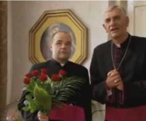 Ranczo 8 sezon odcinek 104. Biskup (Wiktor Zborowski), proboszcz (Cezary Żak)