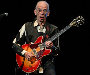 Steve Howe z zespołu Yes ma problemy zdrowotne. Tak teraz wygląda