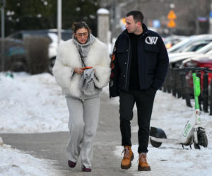 Klaudia Halejcio, mąż jej otworzył auto za całusa