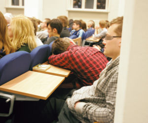 Prezydent zanudziła studentów