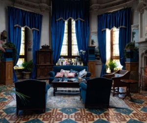 Co naprawdę dzieje się w zamku Zdrajców? Mamy zdjęcia zza kulis hitu TVN!