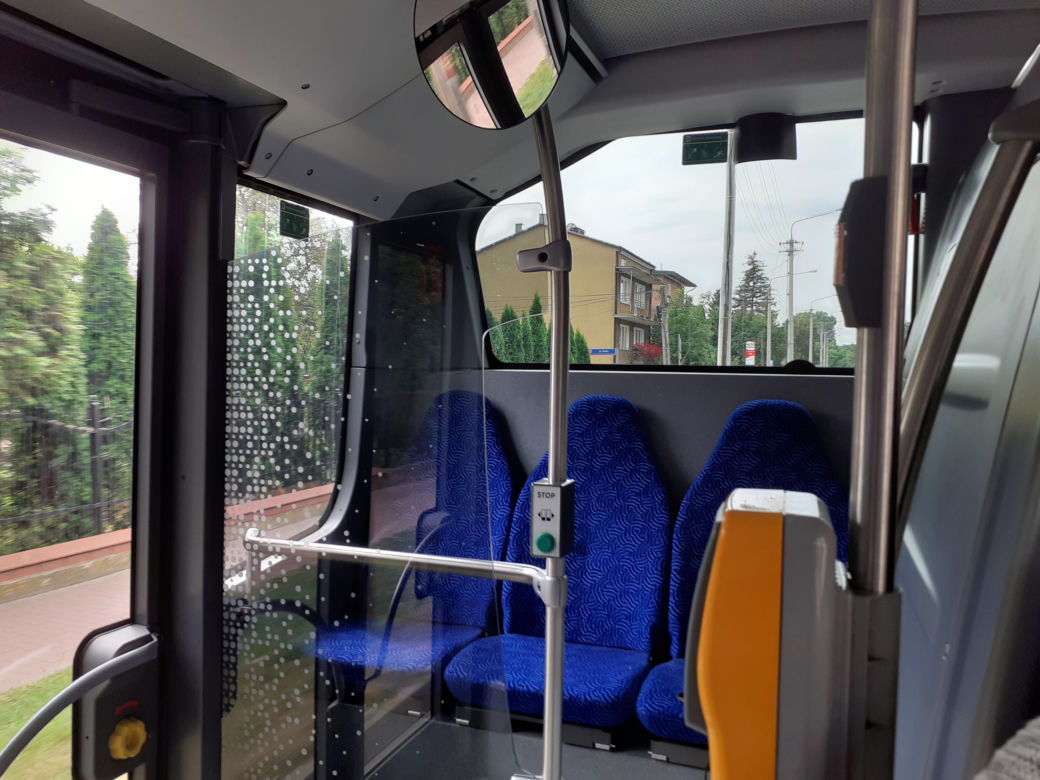 Autobus elektryczny testowany na ulicach Siedlec wyróżnia się swoim wyglądem