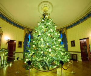 Melania Trump udekorowała Biały Dom. Święta lepsze niż za Bidena?