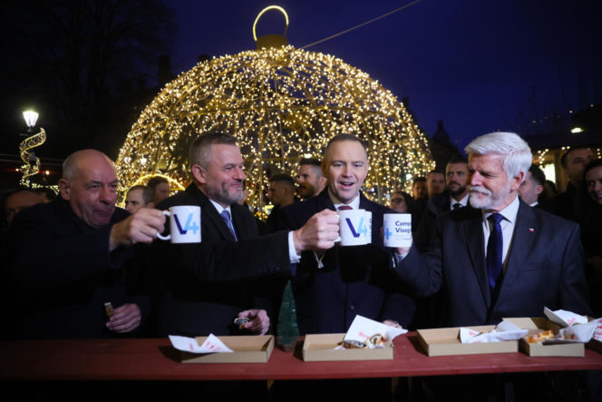 Karol Nawrocki wpadł na jarmark świąteczny