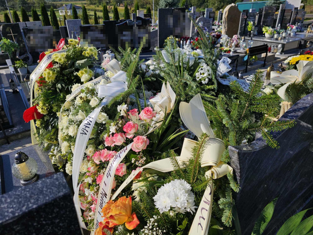 Łańcut. Joasię szukali wszyscy, została zabita. Grób 24-latki [GALERIA]
