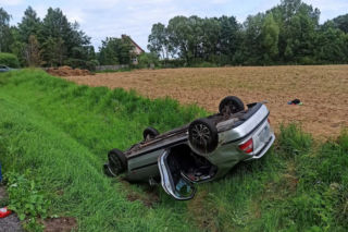Auto w rowie i inne przypadki na drogach